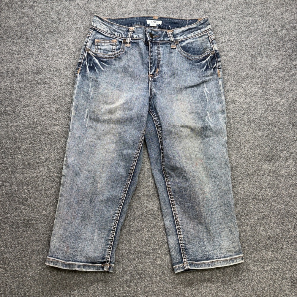 Y2K Cato Womens Medium Wash Embroidered Capri Jeans Size 6 Blue Cropped Denim